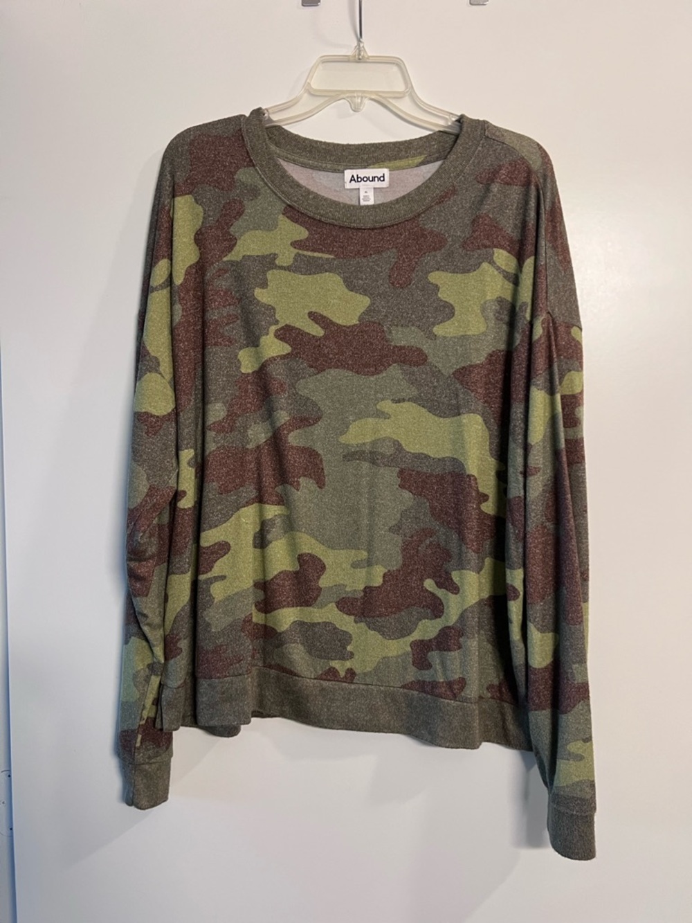 Abound Camo Sweater Size XL